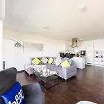 아파트 Residenz Am Yachthafen 18