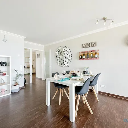 Residenz Am Yachthafen 18 Apartamento *